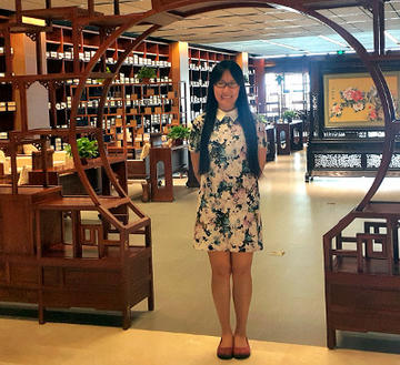 cong zhang in the library
